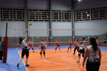 Foto - CAMPEONATO MUNICIPAL DE VÔLEI FEMININO 