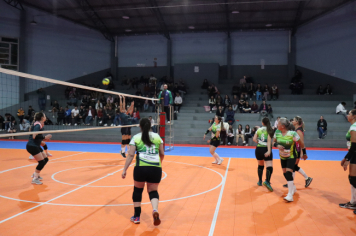 Foto - CAMPEONATO MUNICIPAL DE VÔLEI FEMININO 