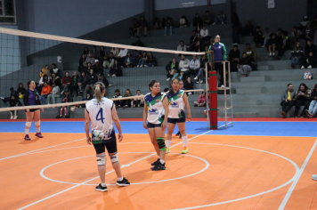 Foto - CAMPEONATO MUNICIPAL DE VÔLEI FEMININO 