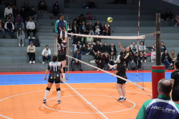 Foto - CAMPEONATO MUNICIPAL DE VÔLEI FEMININO 