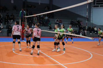 Foto - CAMPEONATO MUNICIPAL DE VÔLEI FEMININO 