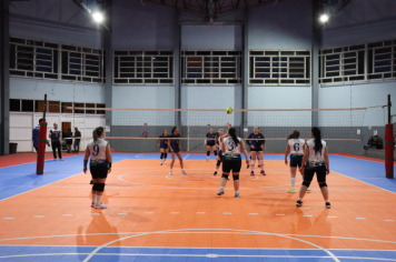 Foto - CAMPEONATO MUNICIPAL DE VÔLEI FEMININO 