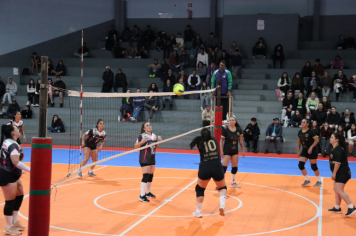 Foto - CAMPEONATO MUNICIPAL DE VÔLEI FEMININO 