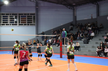 Foto - CAMPEONATO MUNICIPAL DE VÔLEI FEMININO 