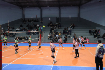Foto - CAMPEONATO MUNICIPAL DE VÔLEI FEMININO 
