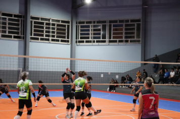 Foto - CAMPEONATO MUNICIPAL DE VÔLEI FEMININO 