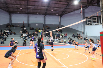 Foto - CAMPEONATO MUNICIPAL DE VÔLEI FEMININO 