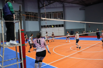 Foto - CAMPEONATO MUNICIPAL DE VÔLEI FEMININO 