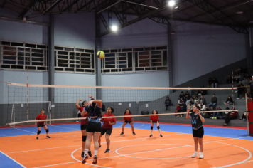 Foto - CAMPEONATO MUNICIPAL DE VÔLEI FEMININO 