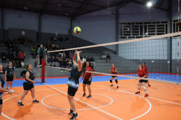 Foto - CAMPEONATO MUNICIPAL DE VÔLEI FEMININO 