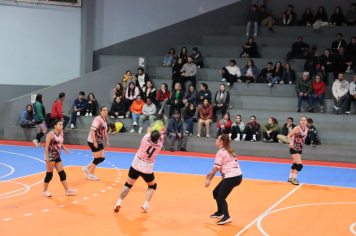 Foto - CAMPEONATO MUNICIPAL DE VÔLEI FEMININO 