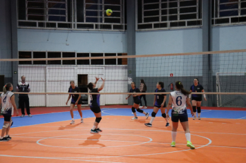 Foto - CAMPEONATO MUNICIPAL DE VÔLEI FEMININO 
