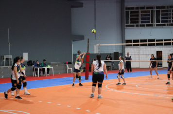 Foto - CAMPEONATO MUNICIPAL DE VÔLEI FEMININO 