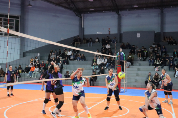 Foto - CAMPEONATO MUNICIPAL DE VÔLEI FEMININO 