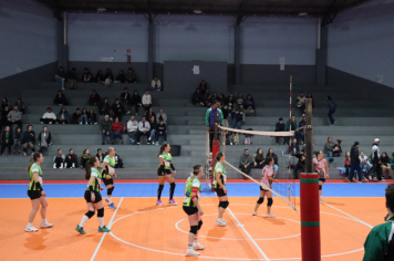 Foto - CAMPEONATO MUNICIPAL DE VÔLEI FEMININO 