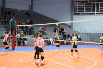 Foto - CAMPEONATO MUNICIPAL DE VÔLEI FEMININO 