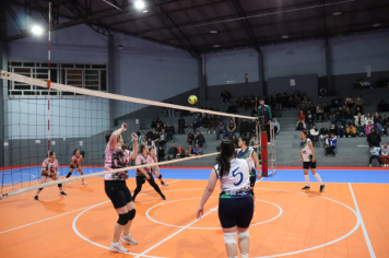 Foto - CAMPEONATO MUNICIPAL DE VÔLEI FEMININO 