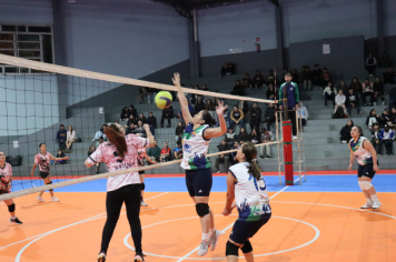 Foto - CAMPEONATO MUNICIPAL DE VÔLEI FEMININO 