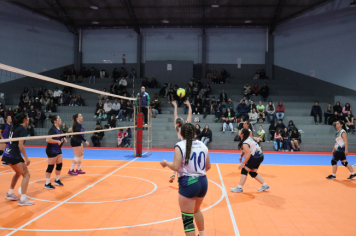 Foto - CAMPEONATO MUNICIPAL DE VÔLEI FEMININO 