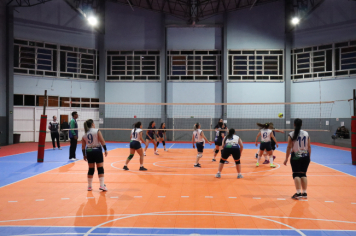 Foto - CAMPEONATO MUNICIPAL DE VÔLEI FEMININO 