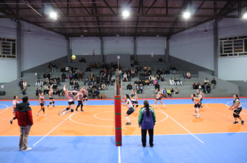 Foto - CAMPEONATO MUNICIPAL DE VÔLEI FEMININO 