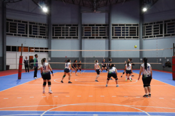 Foto - CAMPEONATO MUNICIPAL DE VÔLEI FEMININO 