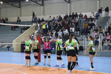 Foto - FINAL DO CAMPEONATO MUNICIPAL DE VÔLEI FEMININO