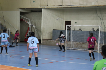Foto - CAMPEONATO POPULAR MUNICIPAL DE FUTSAL FEMININO