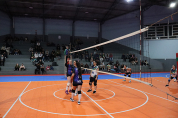 Foto - CAMPEONATO MUNICIPAL DE VÔLEI FEMININO 