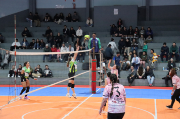 Foto - CAMPEONATO MUNICIPAL DE VÔLEI FEMININO 