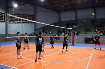 Foto - PREMIAÇÃO DO CAMPEONATO MUNICIPAL DE VÔLEI MASCULINO