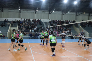 Foto - FINAL DO CAMPEONATO MUNICIPAL DE VÔLEI FEMININO