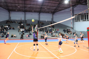Foto - CAMPEONATO MUNICIPAL DE VÔLEI FEMININO 