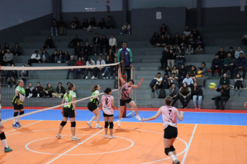 Foto - CAMPEONATO MUNICIPAL DE VÔLEI FEMININO 