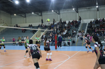 Foto - FINAL DO CAMPEONATO MUNICIPAL DE VÔLEI FEMININO