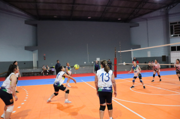 Foto - CAMPEONATO MUNICIPAL DE VÔLEI FEMININO 