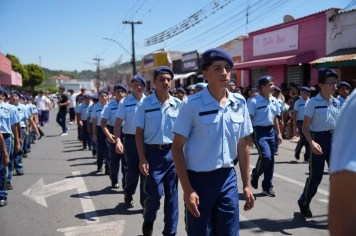 Foto - Desfile Cívico dos 145 anos de Piraí do Sul