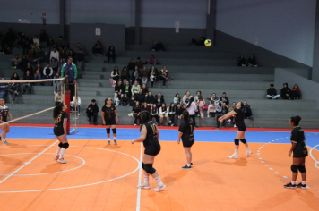 Foto - CAMPEONATO MUNICIPAL DE VÔLEI FEMININO 