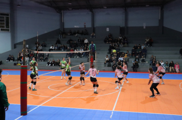 Foto - CAMPEONATO MUNICIPAL DE VÔLEI FEMININO 