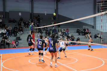 Foto - CAMPEONATO MUNICIPAL DE VÔLEI FEMININO 