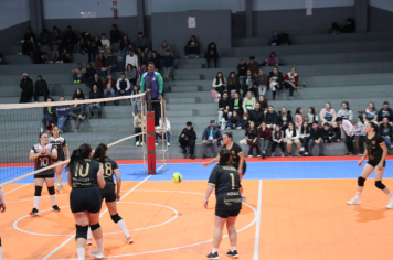 Foto - CAMPEONATO MUNICIPAL DE VÔLEI FEMININO 