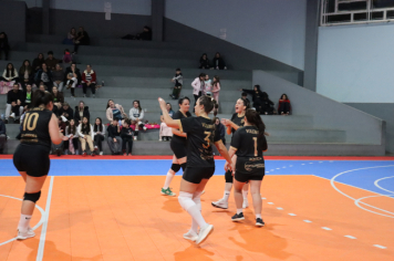 Foto - CAMPEONATO MUNICIPAL DE VÔLEI FEMININO 