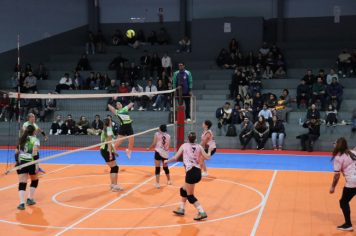Foto - CAMPEONATO MUNICIPAL DE VÔLEI FEMININO 