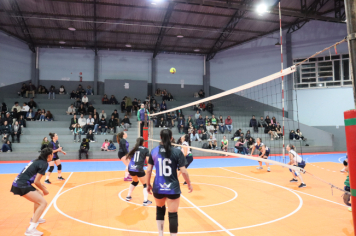 Foto - CAMPEONATO MUNICIPAL DE VÔLEI FEMININO 