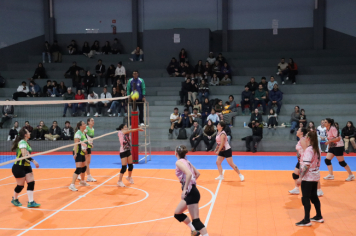 Foto - CAMPEONATO MUNICIPAL DE VÔLEI FEMININO 