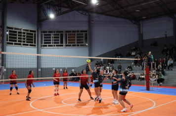 Foto - CAMPEONATO MUNICIPAL DE VÔLEI FEMININO 