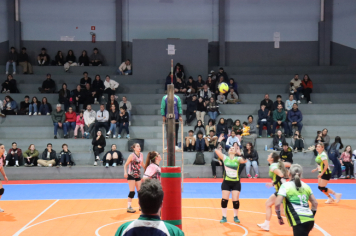 Foto - CAMPEONATO MUNICIPAL DE VÔLEI FEMININO 