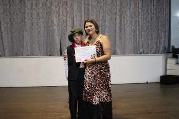 Foto - FORMAÇÃO DOS ALUNOS DE DANÇA GAÚCHA