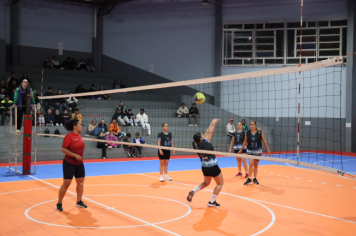 Foto - CAMPEONATO MUNICIPAL DE VÔLEI FEMININO 