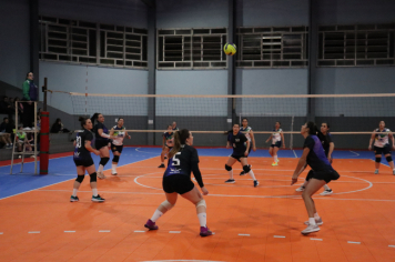 Foto - CAMPEONATO MUNICIPAL DE VÔLEI FEMININO 